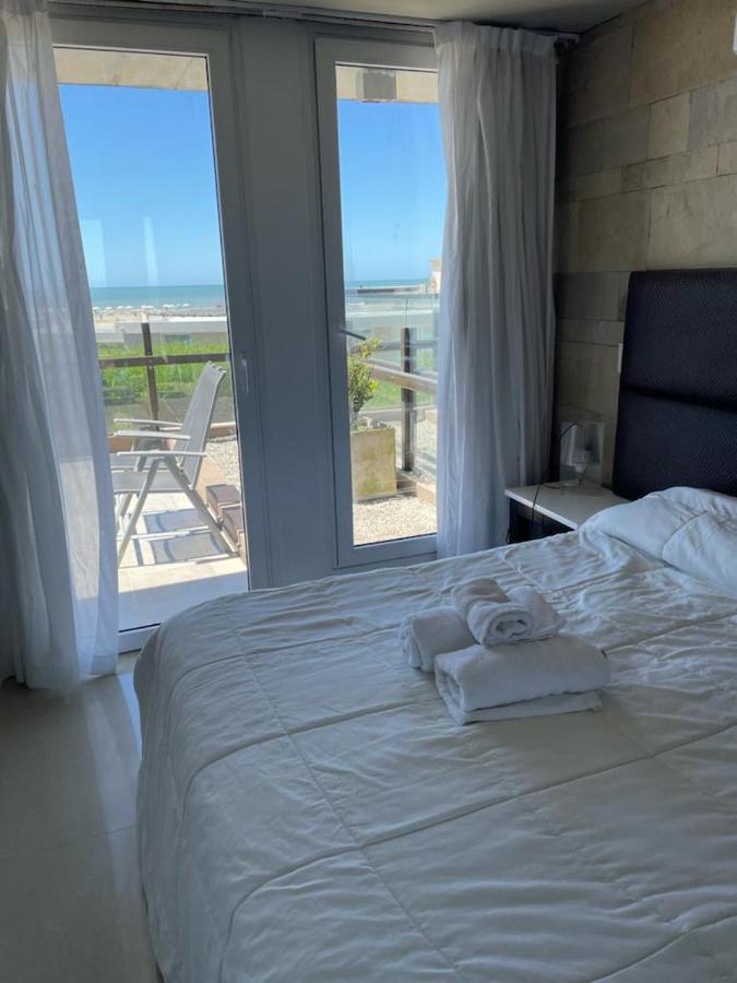 Linda Bay Premium Resort มาร์ เด ลาส ปัมปาส ภายนอก รูปภาพ